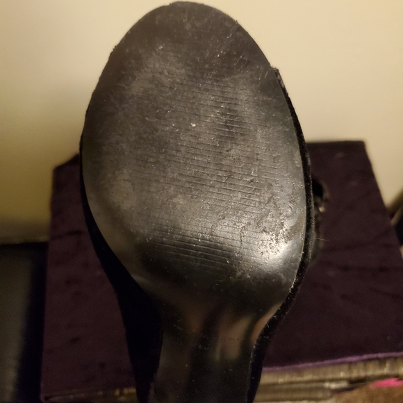 Sexy velvet lace up stilettos - Picture 3 of 7